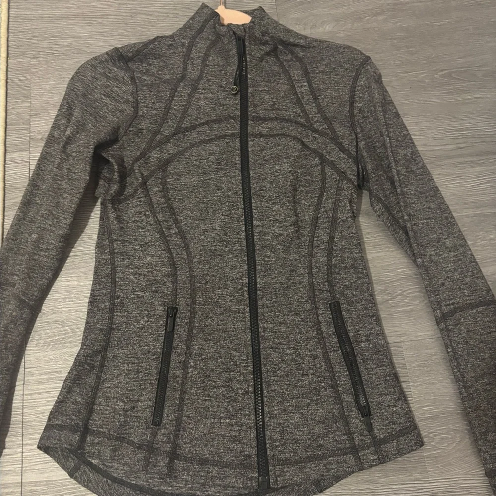 Lululemon jacket - Picture 1 of 2